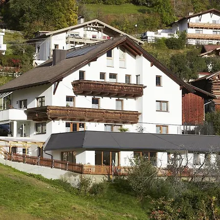 Haus Kirschner Guest house *